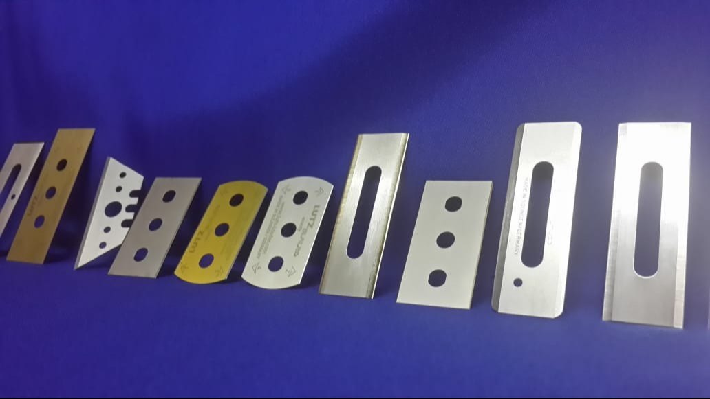 Lutz Blades